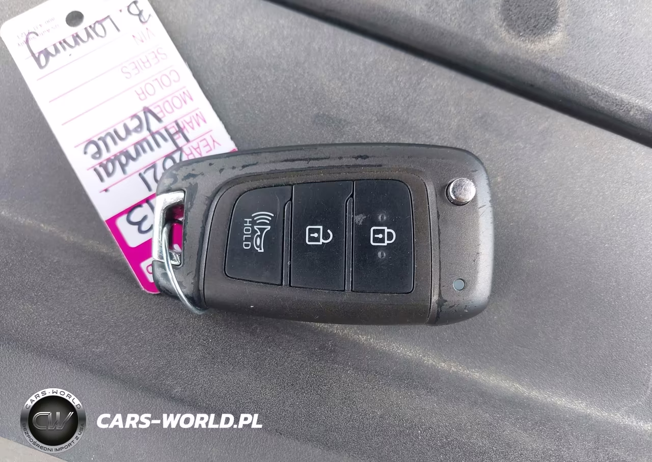 2021 Hyundai Venue Sel VIN:KMHRC8A30MU077693 - 11