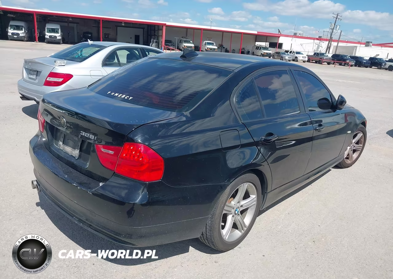 2011 BMW 328I VIN:WBAPH5G53BNM72606 - 4
