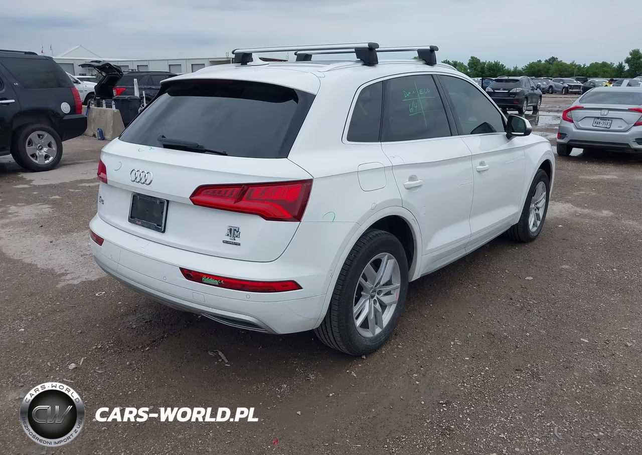 2020 Audi Q5 Premium 45 Tfsi Quattro S Tronic VIN:WA1ANAFYXL2012555 - 4