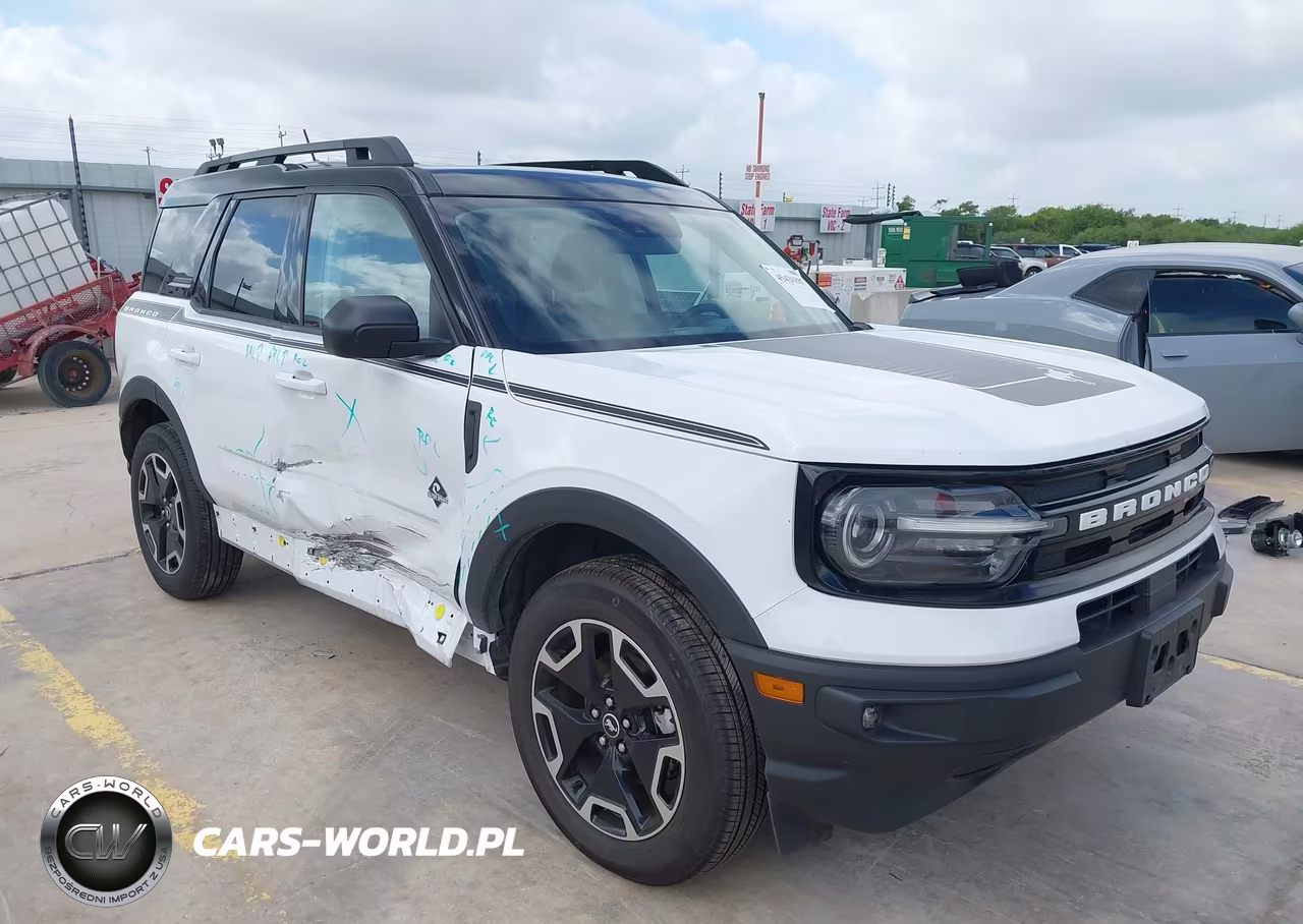 2024 Ford Bronco Sport Outer Banks – zdjęcie 1 z 17