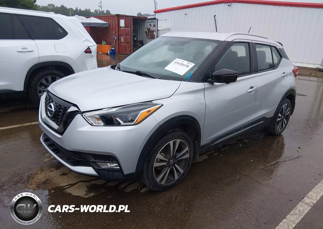 2018 Nissan Kicks Sr VIN:3N1CP5CU1JL507629 - 2