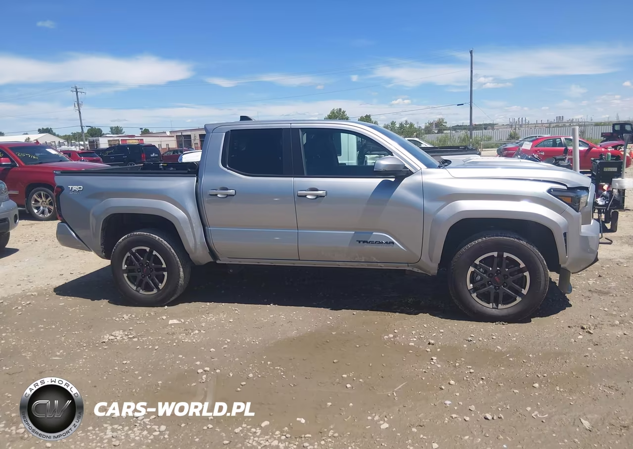 2025 Toyota Tacoma Trd Sport VIN:3TMLB5JN6SM195651 - 13