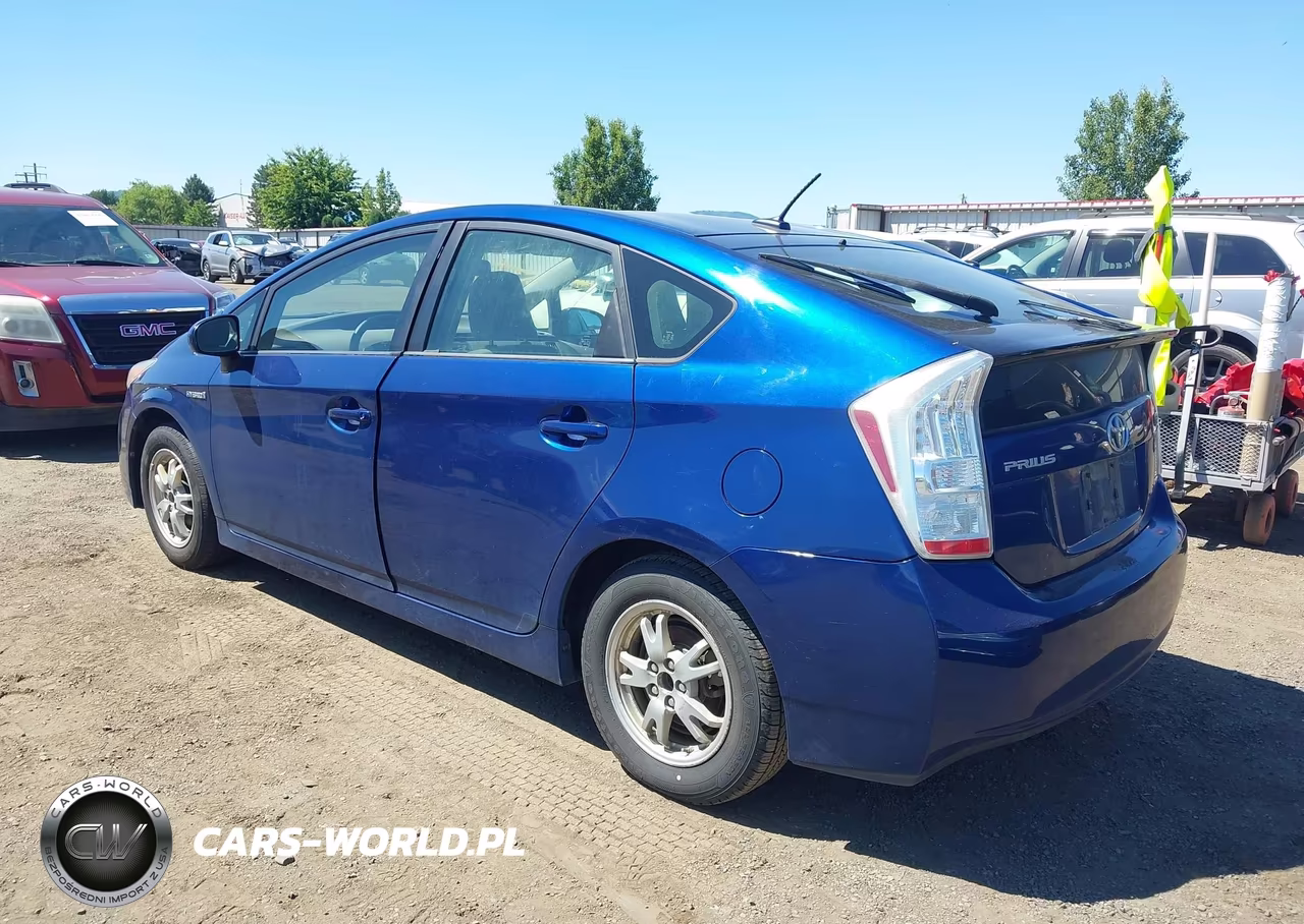 2011 Toyota Prius Two VIN:JTDKN3DUXB0314105 - 3
