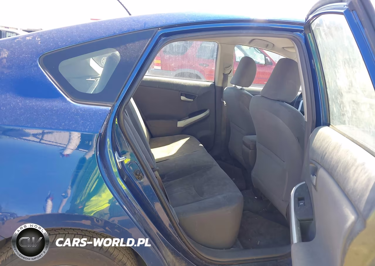 2011 Toyota Prius Two VIN:JTDKN3DUXB0314105 - 8