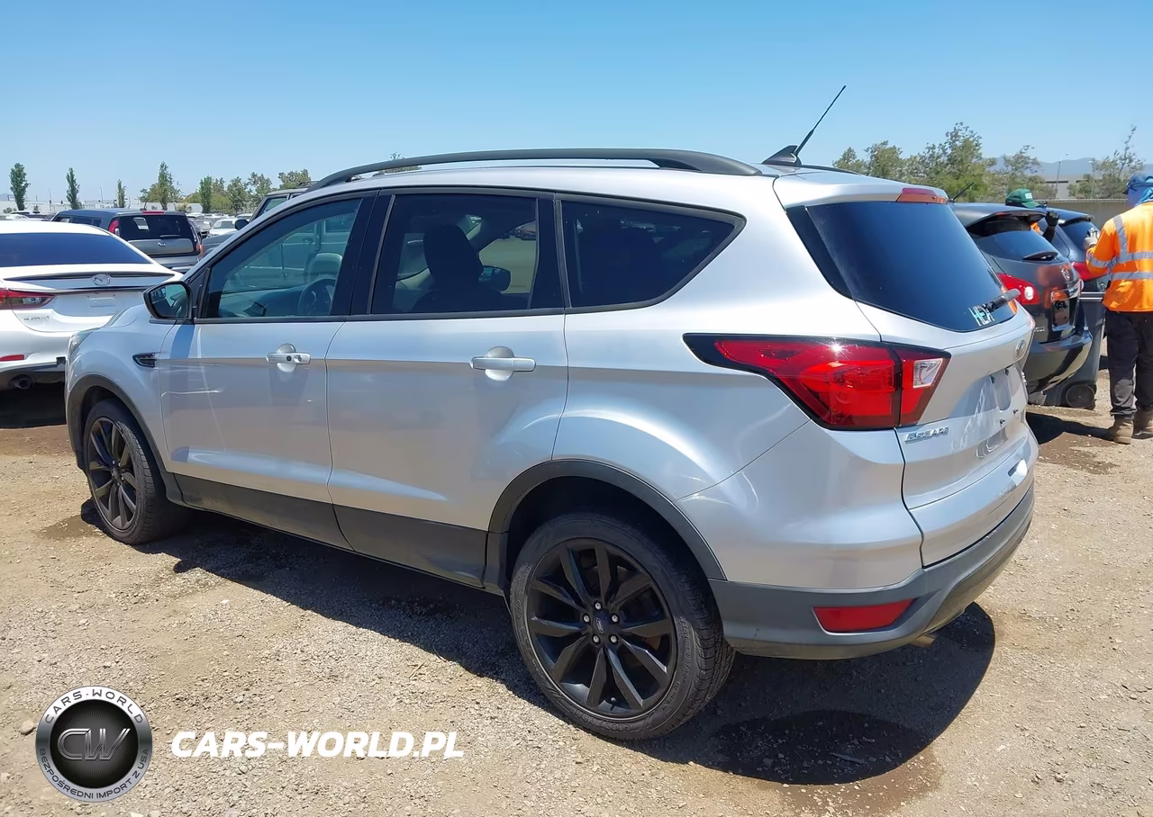 2019 Ford Escape Se VIN:1FMCU0GD5KUB80500 - 3