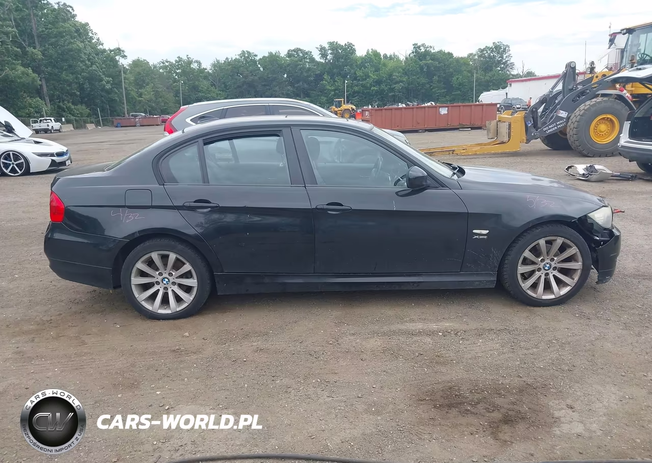 2011 BMW 328I xDrive VIN:WBAPK7C54BF087634 - 13
