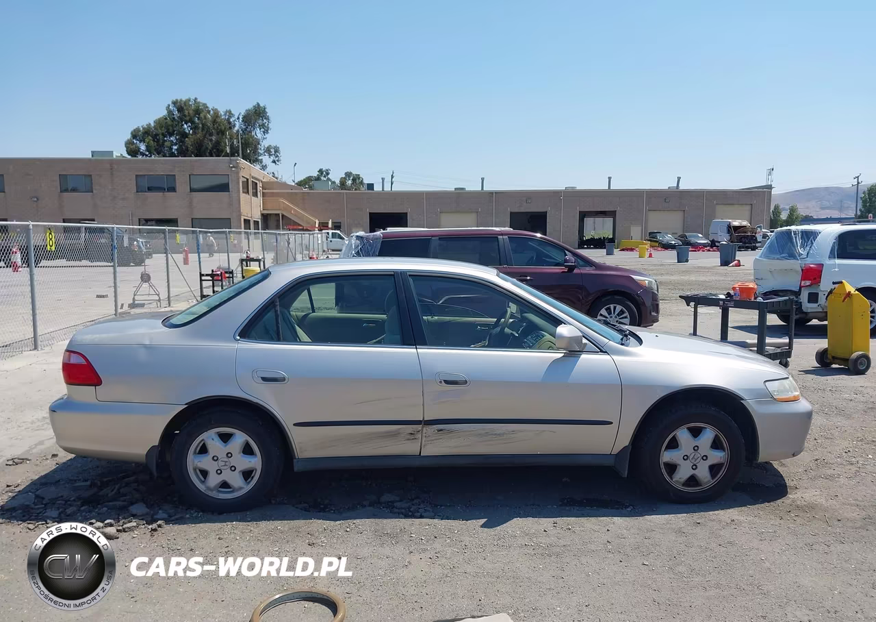 1999 Honda Accord Lx VIN:JHMCG6654XC008916 - 13