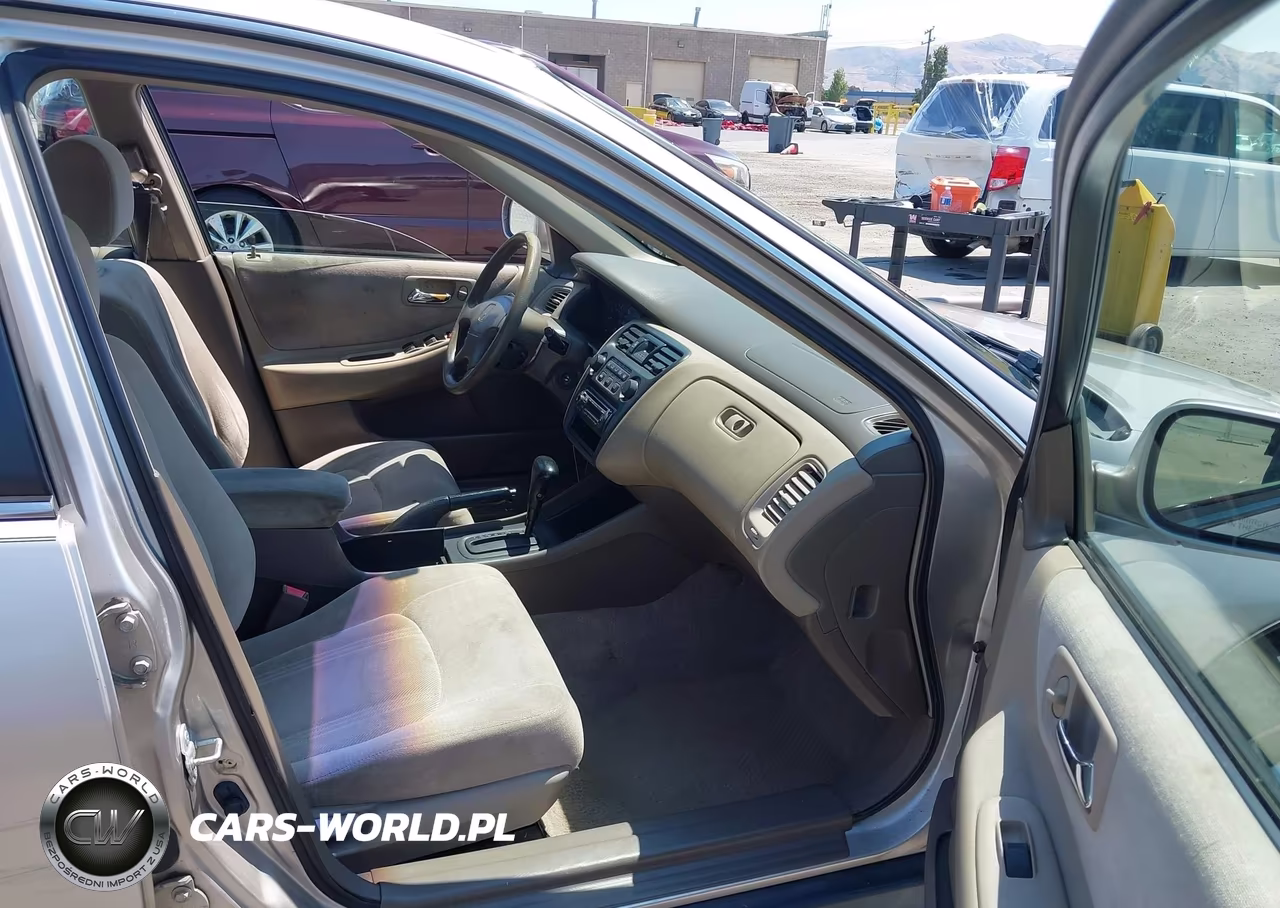 1999 Honda Accord Lx VIN:JHMCG6654XC008916 - 5