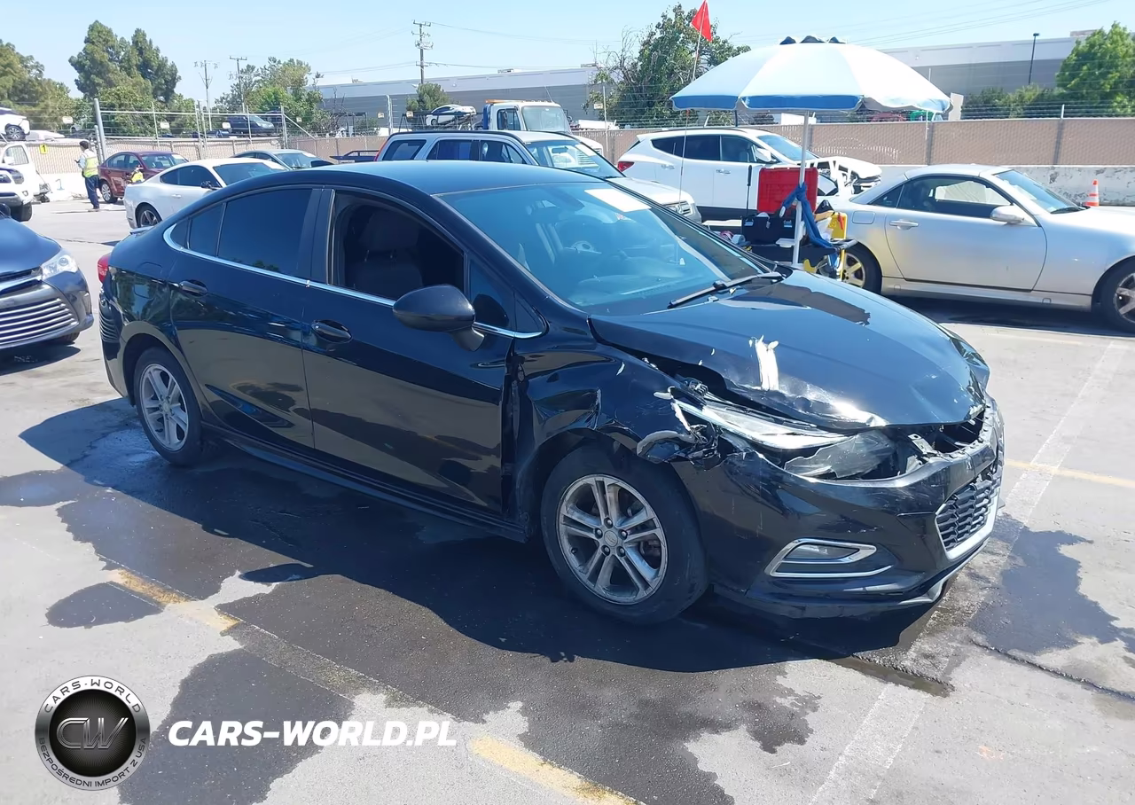 2016 Chevrolet Cruze Lt Auto – zdjęcie 1 z 11
