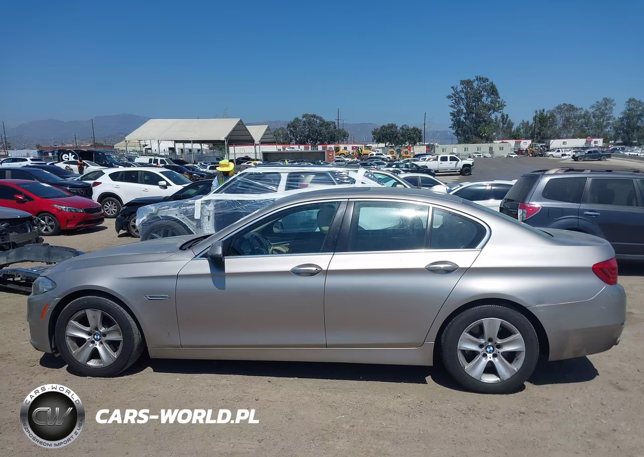 2014 BMW 528I xDrive VIN:WBA5A7C56ED219626 - 14