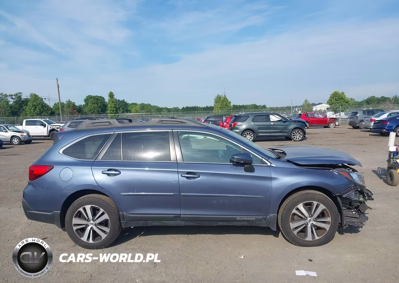 2018 Subaru Outback 3.6R Limited VIN:4S4BSENC9J3337703 - 14