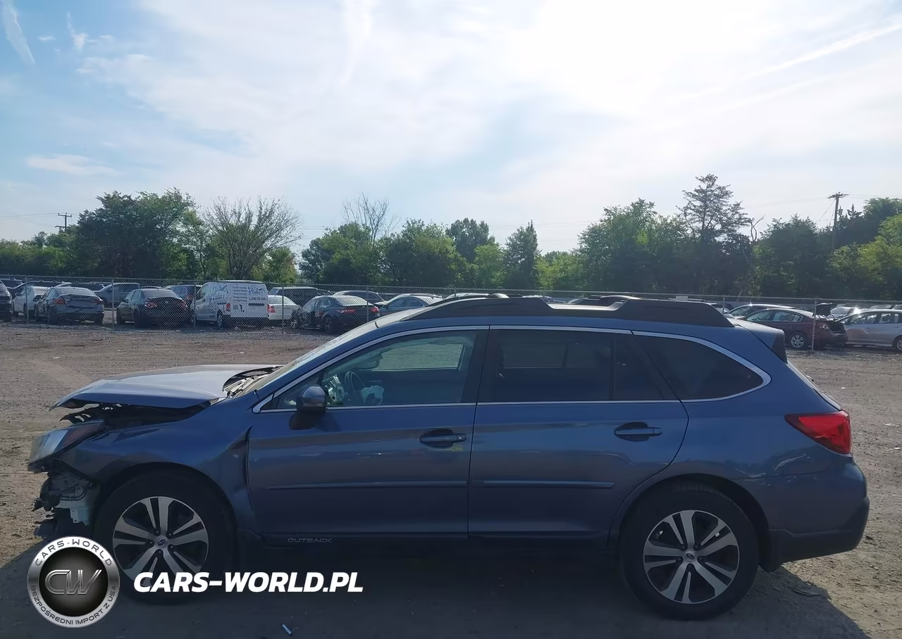 2018 Subaru Outback 3.6R Limited VIN:4S4BSENC9J3337703 - 15