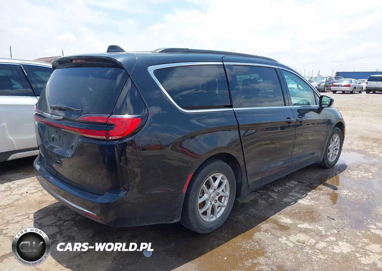 2022 Chrysler Pacifica Touring L VIN:2C4RC1BG4NR229485 - 4