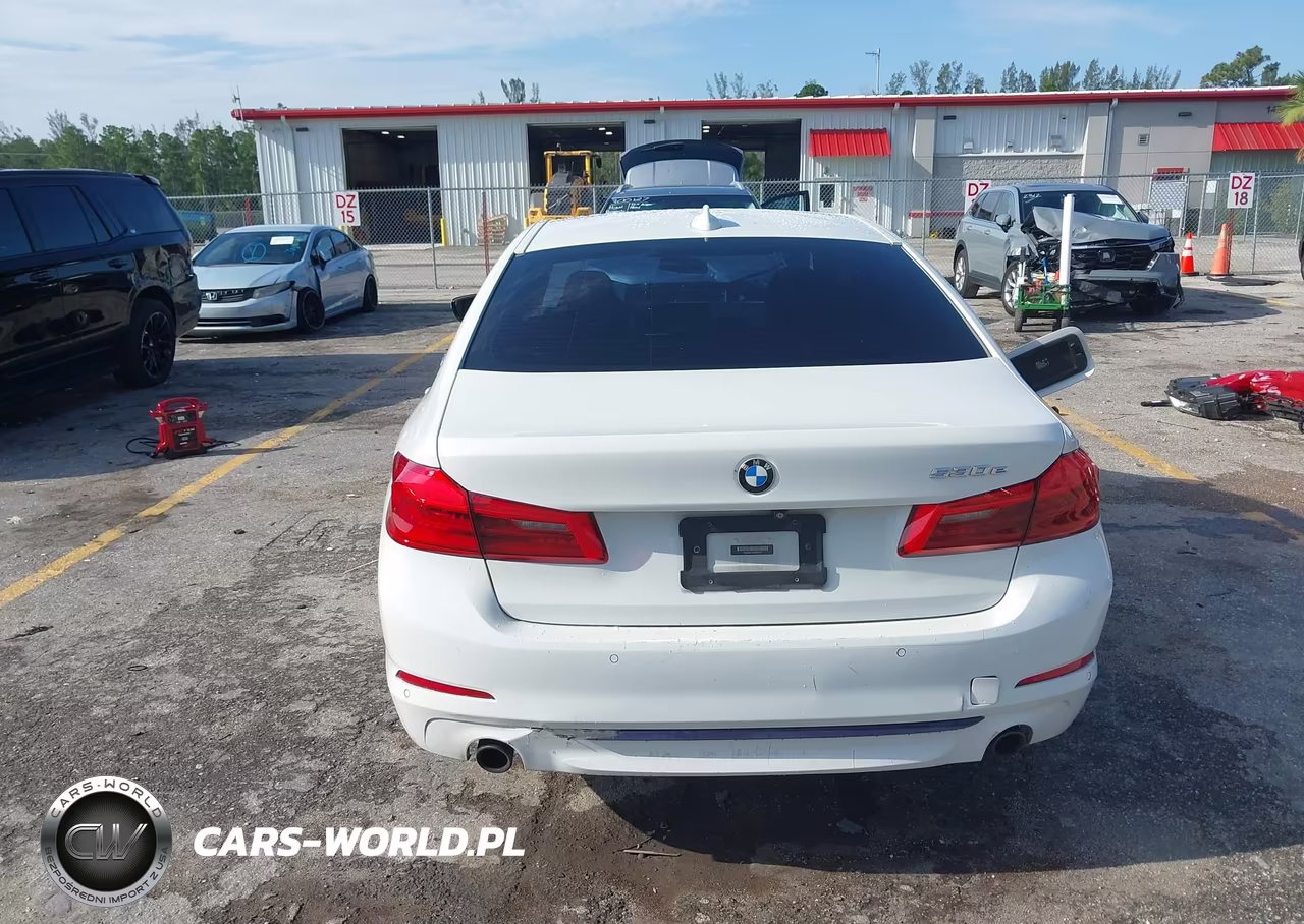 2018 BMW 530E xDrive Iperformance VIN:WBAJB1C50JB085663 - 16