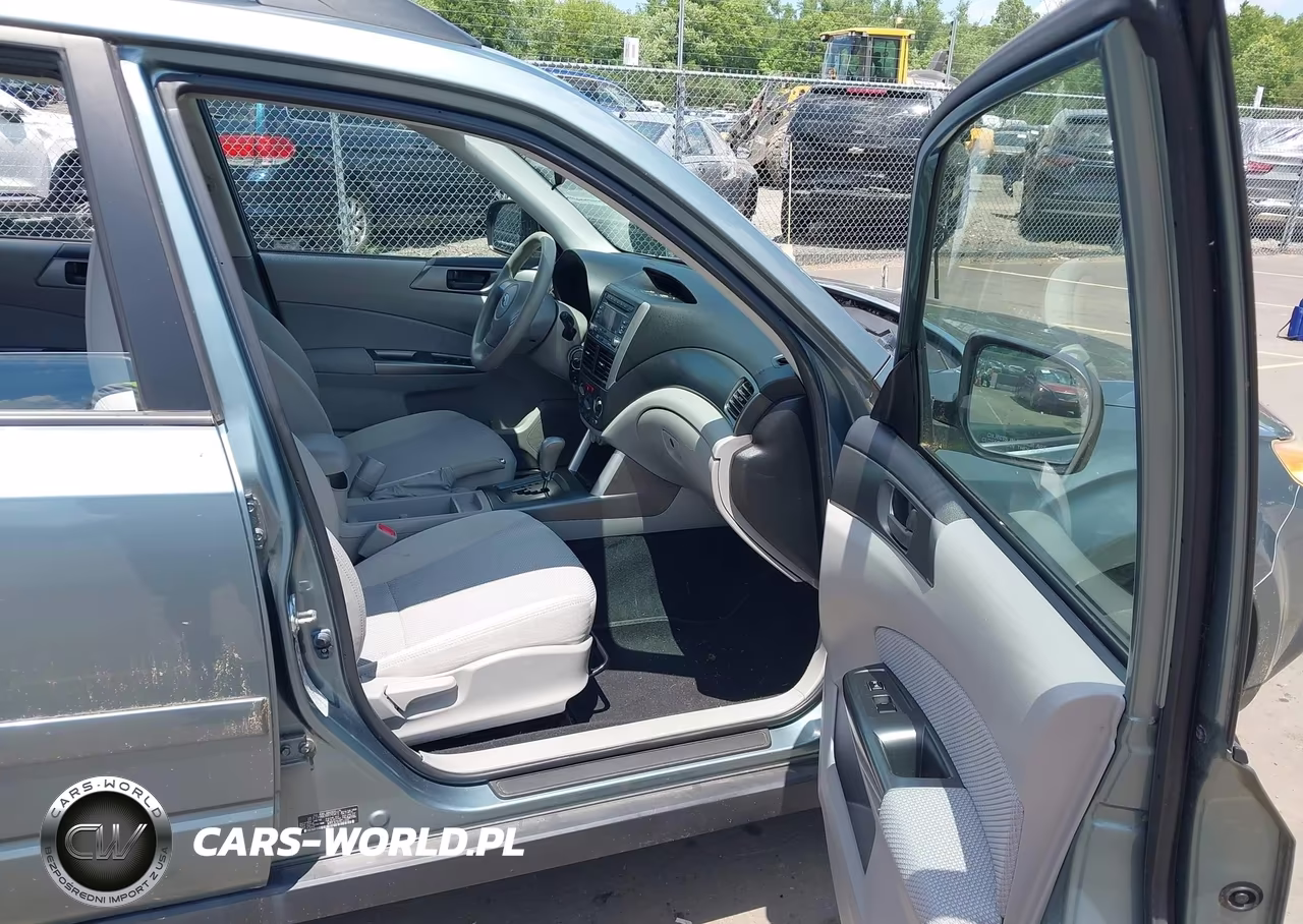 2011 Subaru Forester 2.5X VIN:JF2SHABCXBH745472 - 5