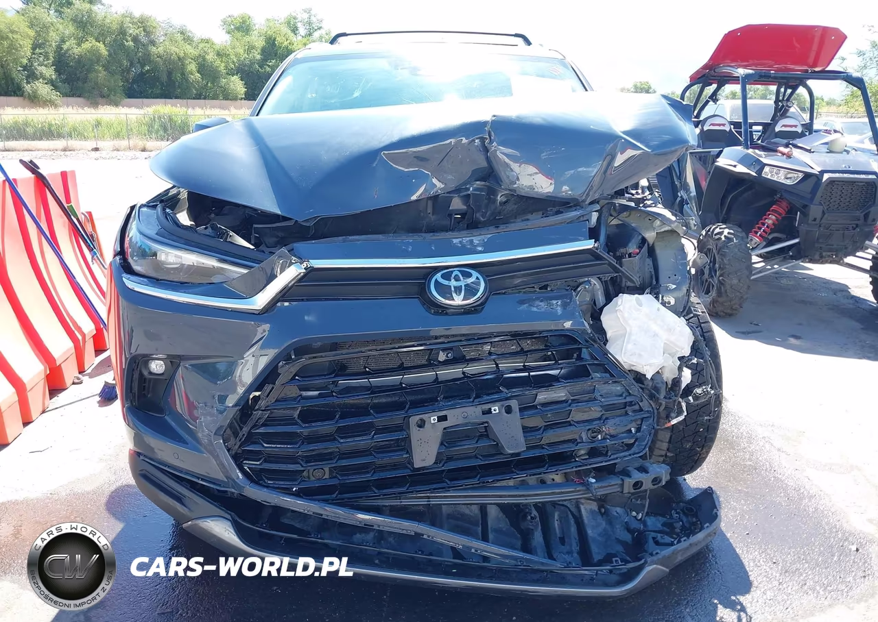 2024 Toyota Grand Highlander Platinum VIN:5TDAAAB56RS068152 - 13
