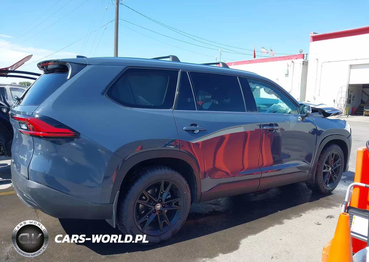 2024 Toyota Grand Highlander Platinum VIN:5TDAAAB56RS068152 - 14