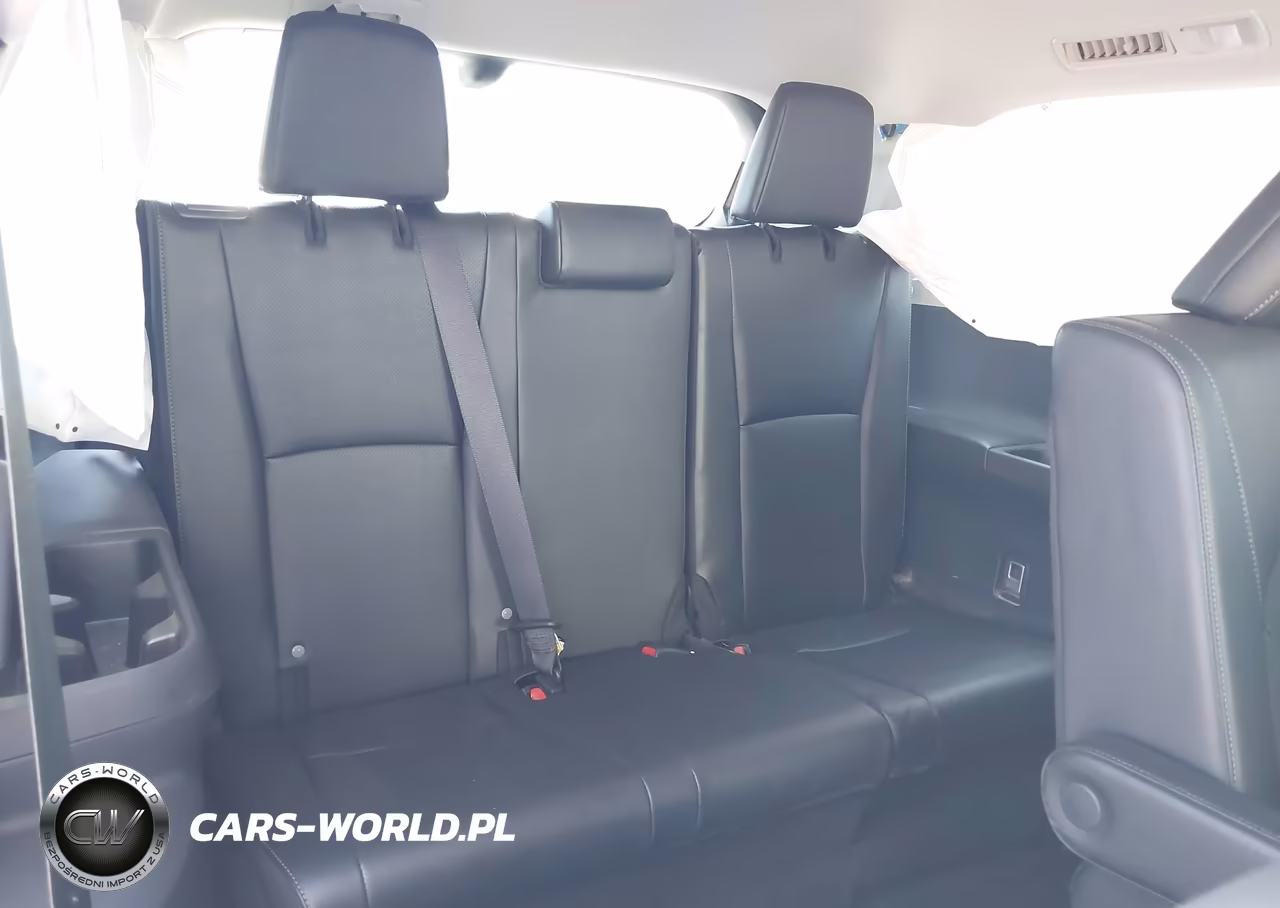 2024 Toyota Grand Highlander Platinum VIN:5TDAAAB56RS068152 - 18