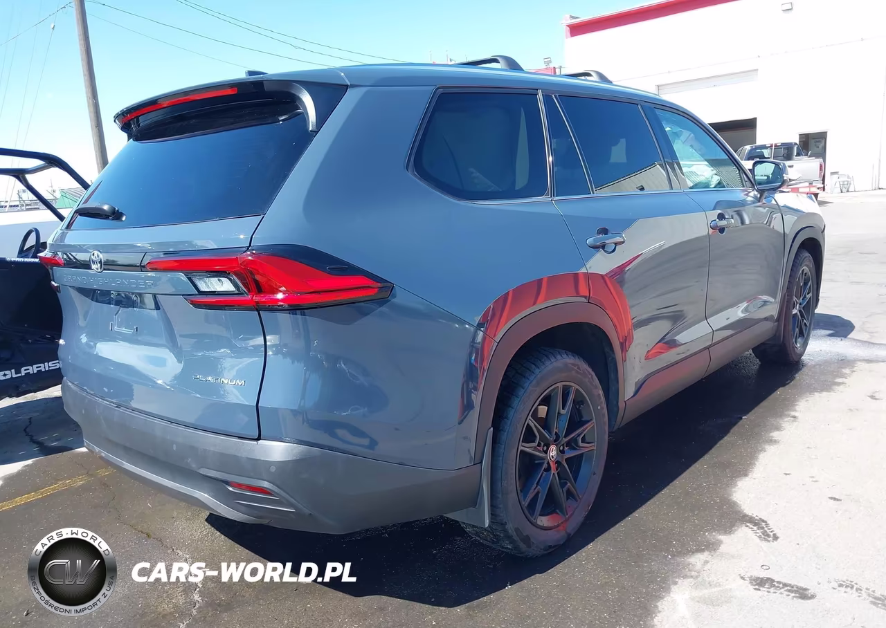 2024 Toyota Grand Highlander Platinum VIN:5TDAAAB56RS068152 - 4