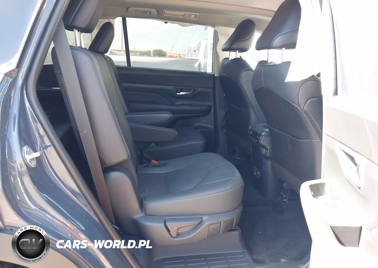 2024 Toyota Grand Highlander Platinum VIN:5TDAAAB56RS068152 - 8