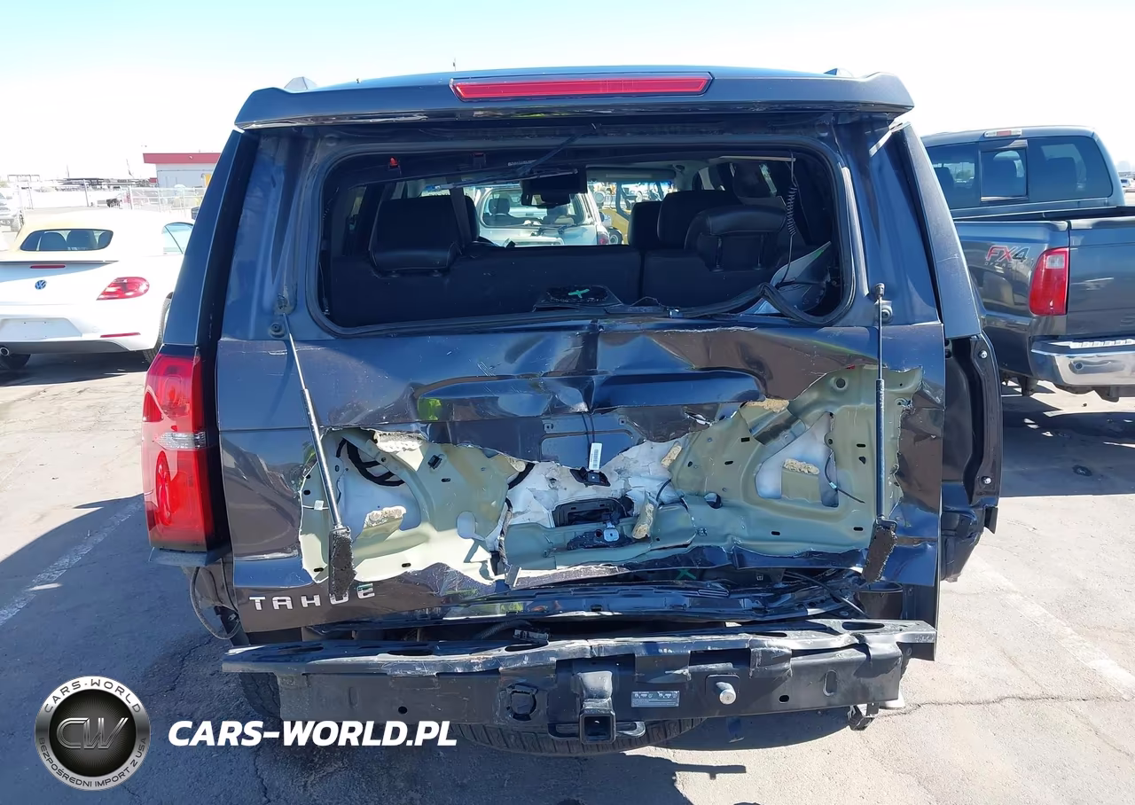 2015 Chevrolet Tahoe Lt VIN:1GNSCBKCXFR143343 - 17