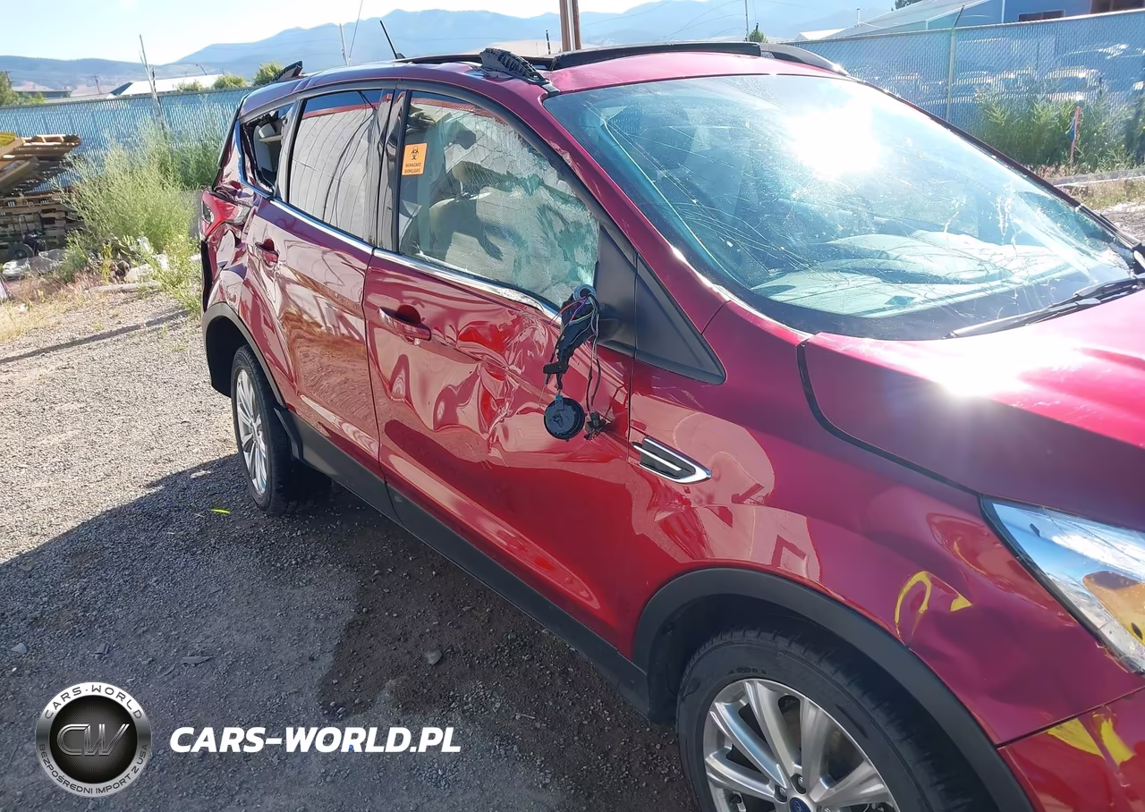 2018 Ford Escape Titanium VIN:1FMCU9J9XJUA25223 - 12