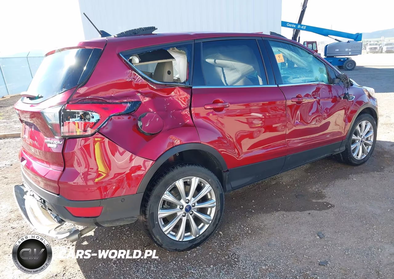 2018 Ford Escape Titanium VIN:1FMCU9J9XJUA25223 - 4