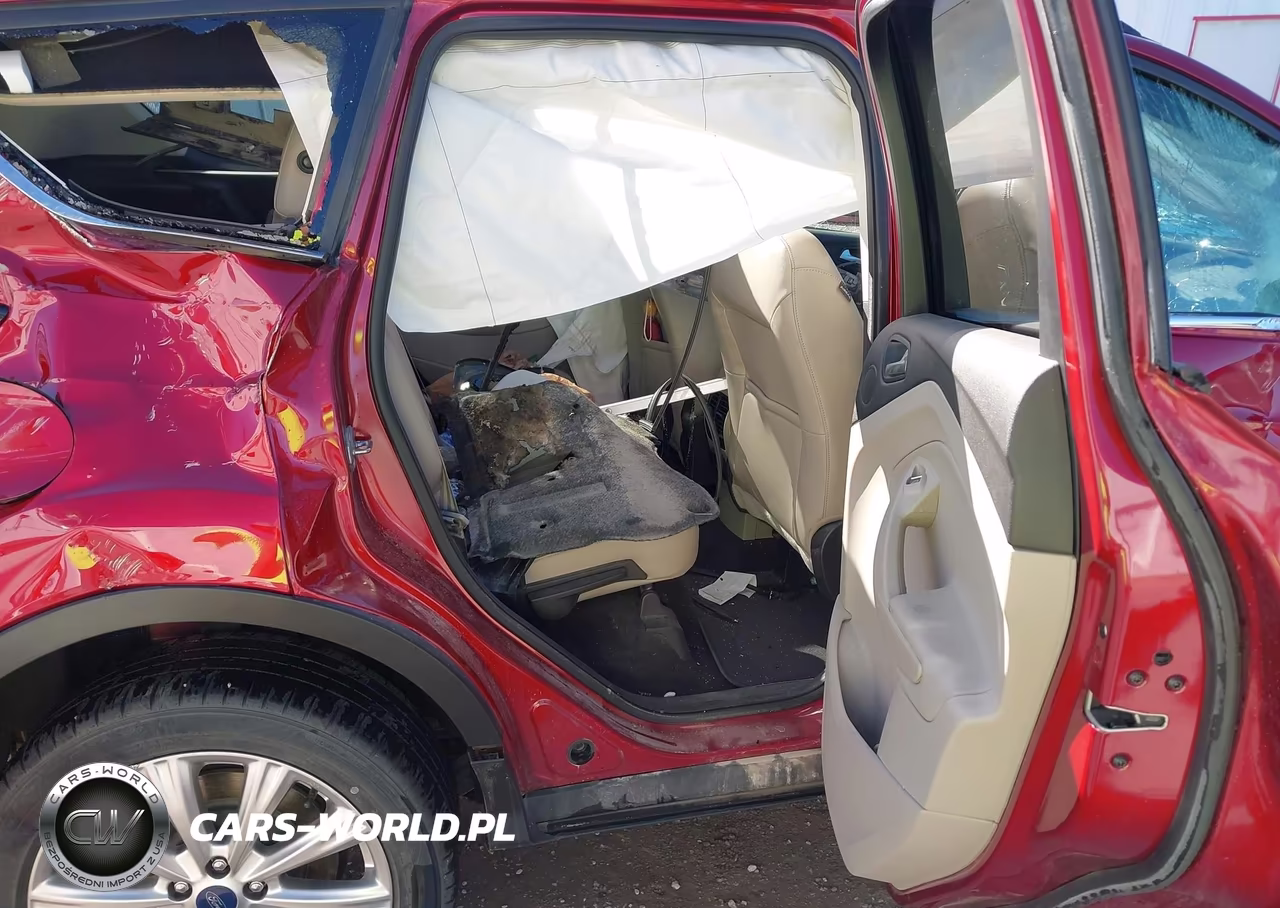 2018 Ford Escape Titanium VIN:1FMCU9J9XJUA25223 - 8