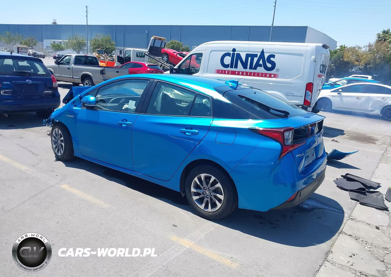 2021 Toyota Prius Limited VIN:JTDKAMFU6M3130179 - 3