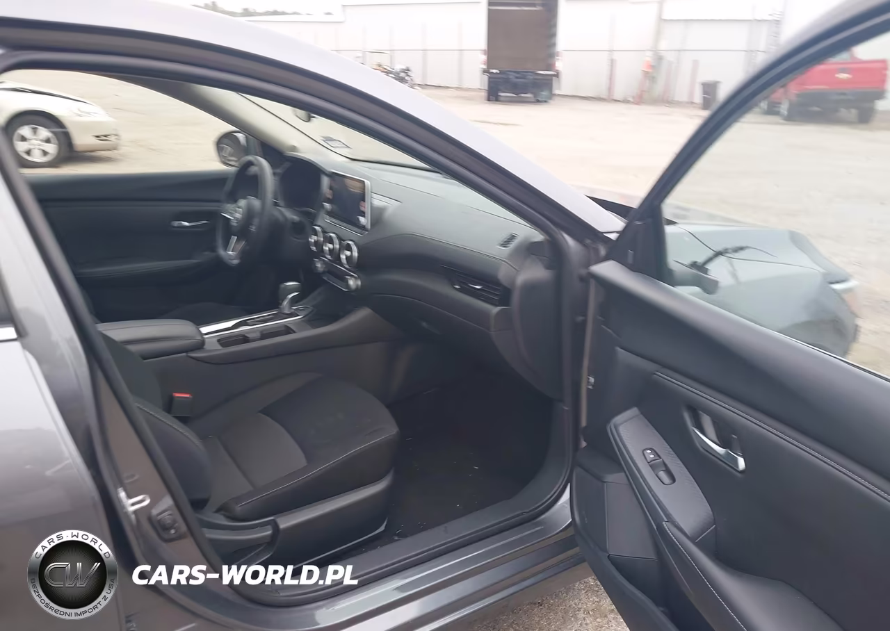 2025 Nissan Sentra Sv VIN:3N1AB8CV8SY305150 - 5