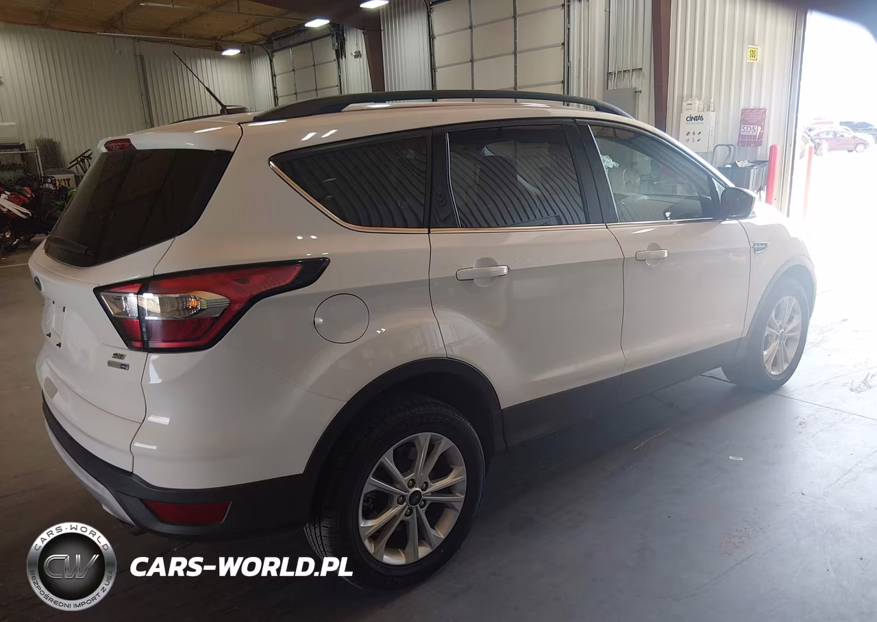 2018 Ford Escape Se VIN:1FMCU9GDXJUD08748 - 4