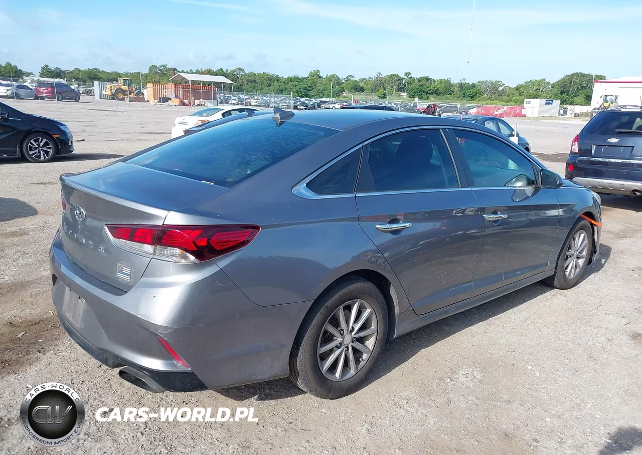 2019 Hyundai Sonata Se VIN:5NPE24AFXKH758301 - 4