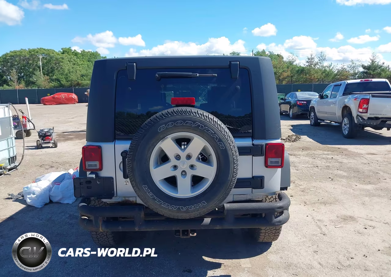2008 Jeep Wrangler Unlimited X VIN:1J4GA39138L527169 - 16