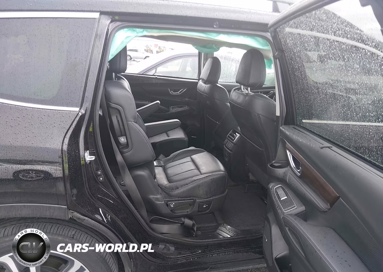 2024 Subaru Ascent Touring 7-Passenger VIN:4S4WMAWD1R3427077 - 8