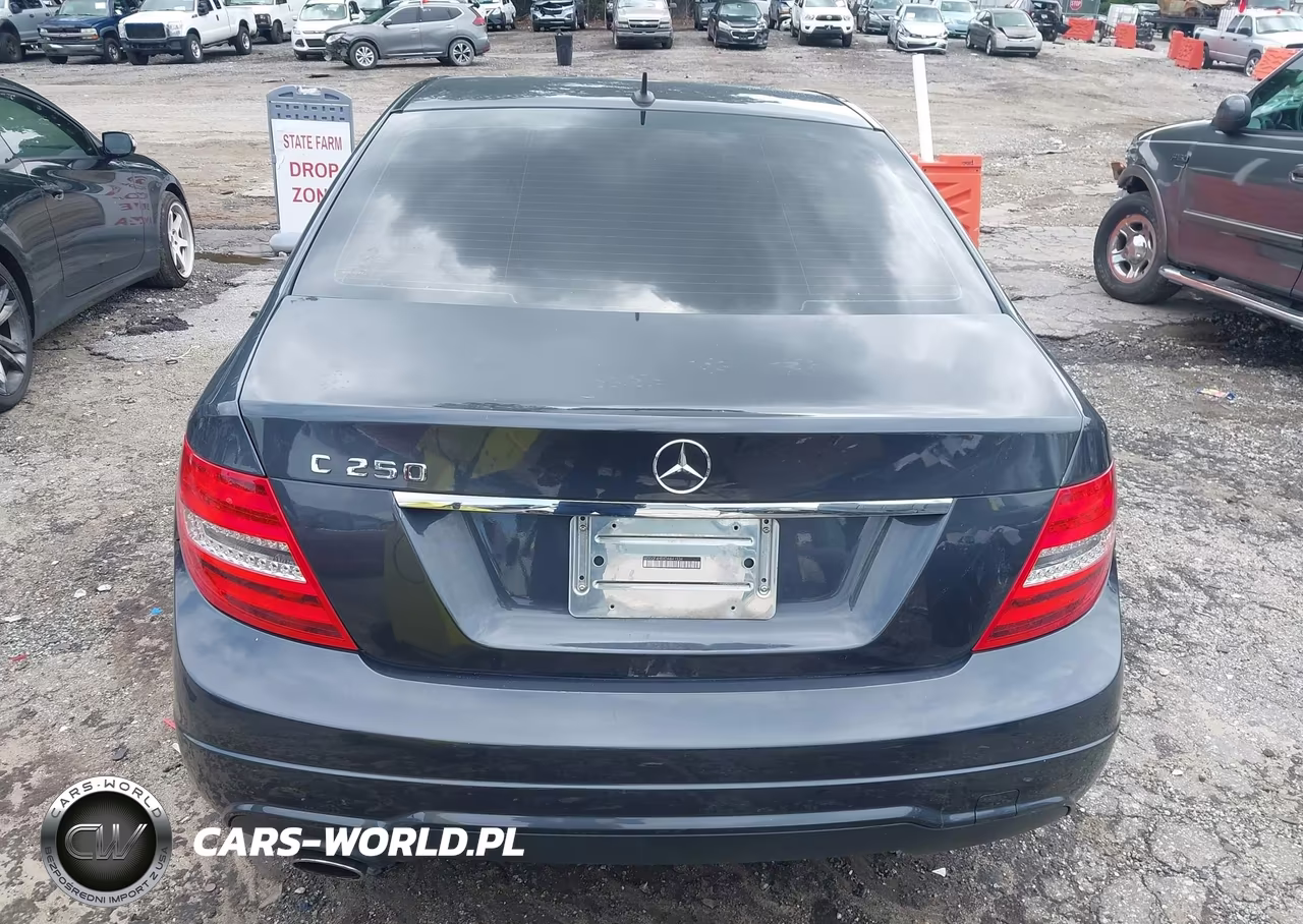 2013 Mercedes-Benz C 250 Sport VIN:WDDGF4HBXDA841534 - 16