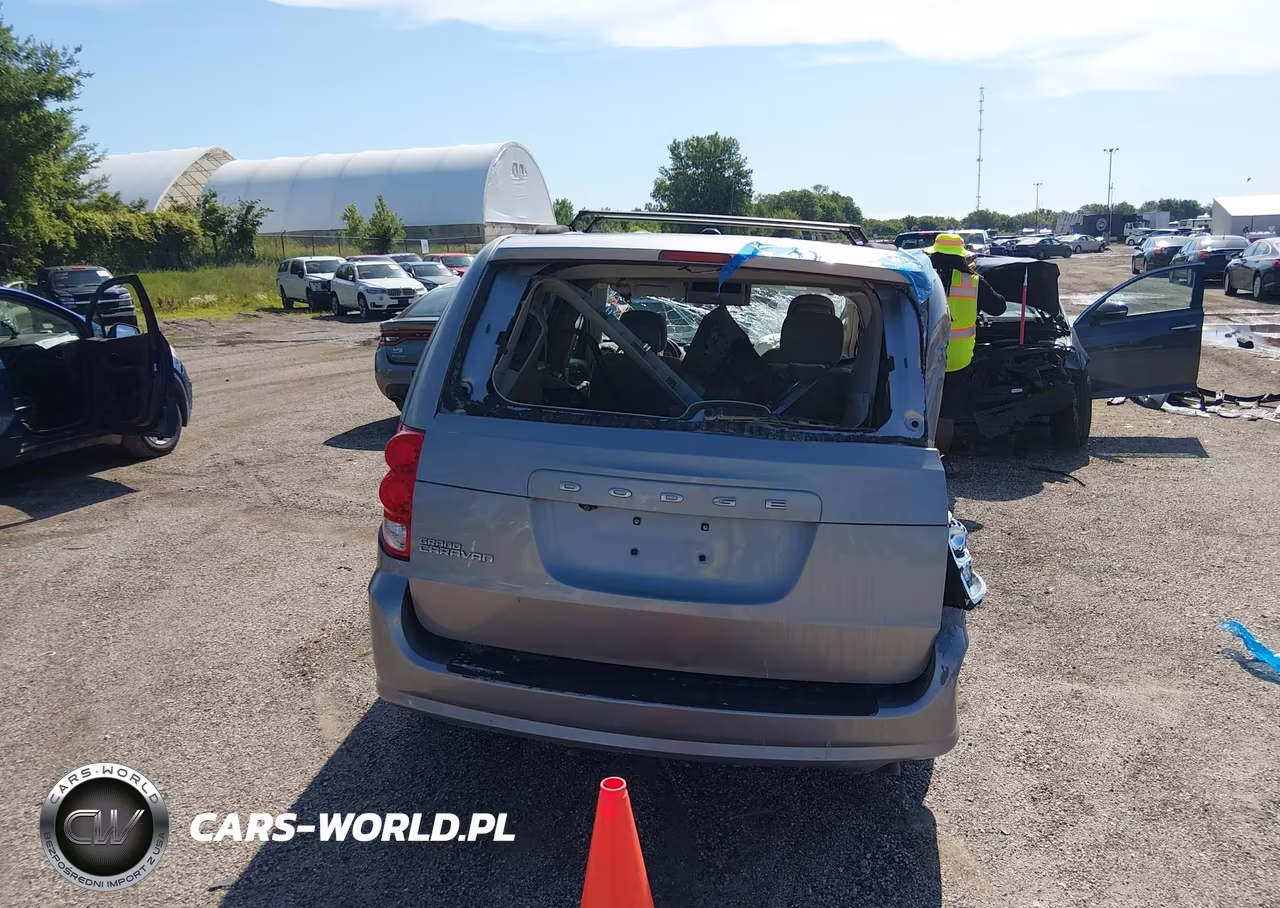 2013 Dodge Grand Caravan Crew VIN:2C4RDGDG4DR617862 - 16