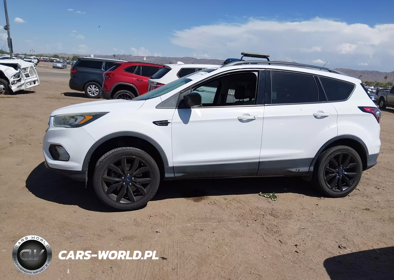 2017 Ford Escape Se VIN:1FMCU9G90HUE37040 - 13