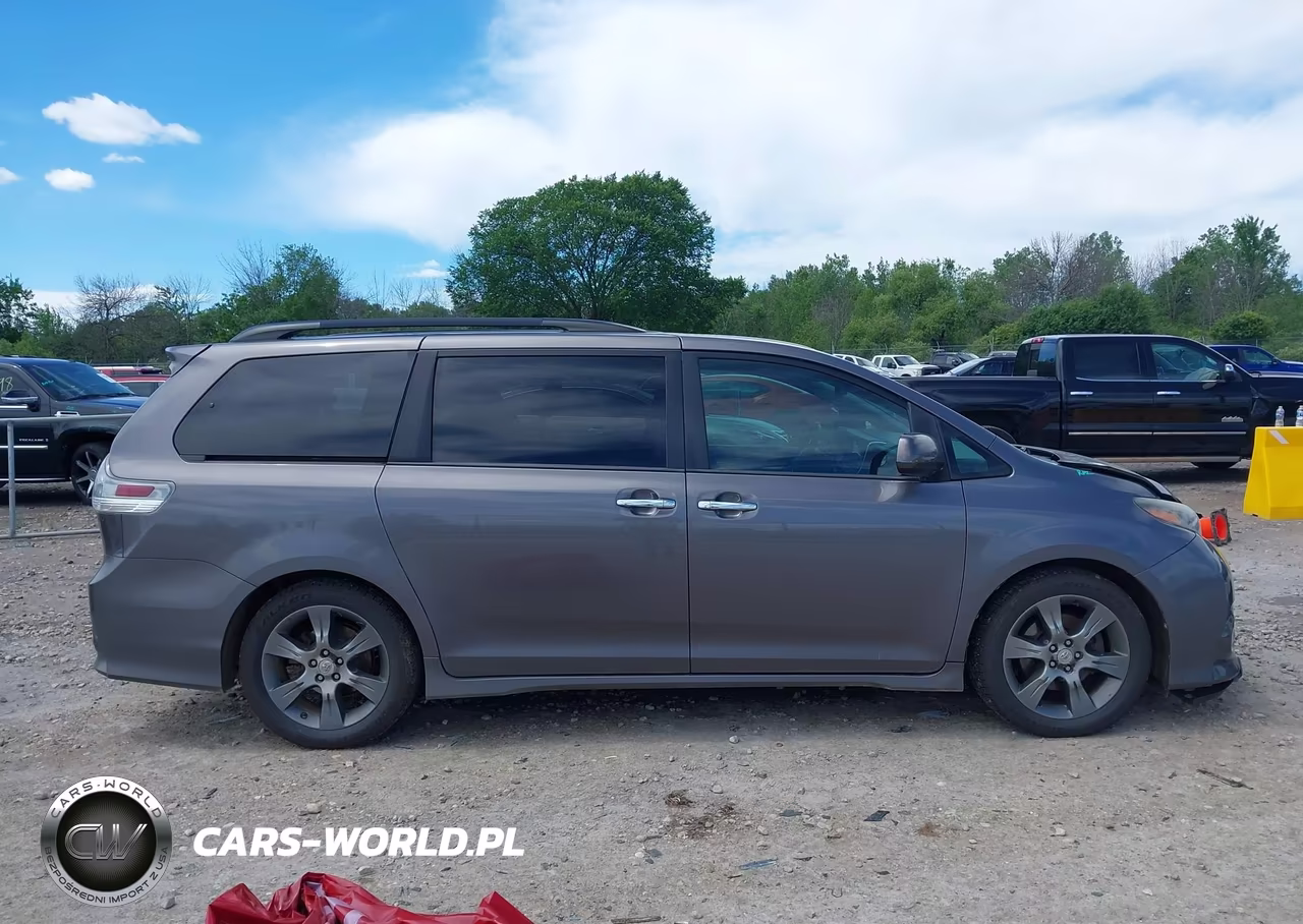 2015 Toyota Sienna Se 8 Passenger VIN:5TDXK3DC3FS565220 - 14