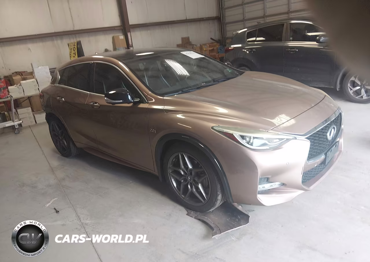 2017 Infiniti Qx30 Sport