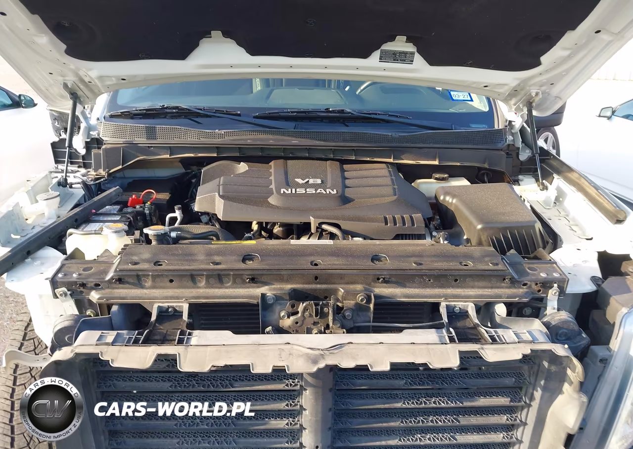 2018 Nissan Titan Pro-4X VIN:1N6AA1E5XJN531624 - 10