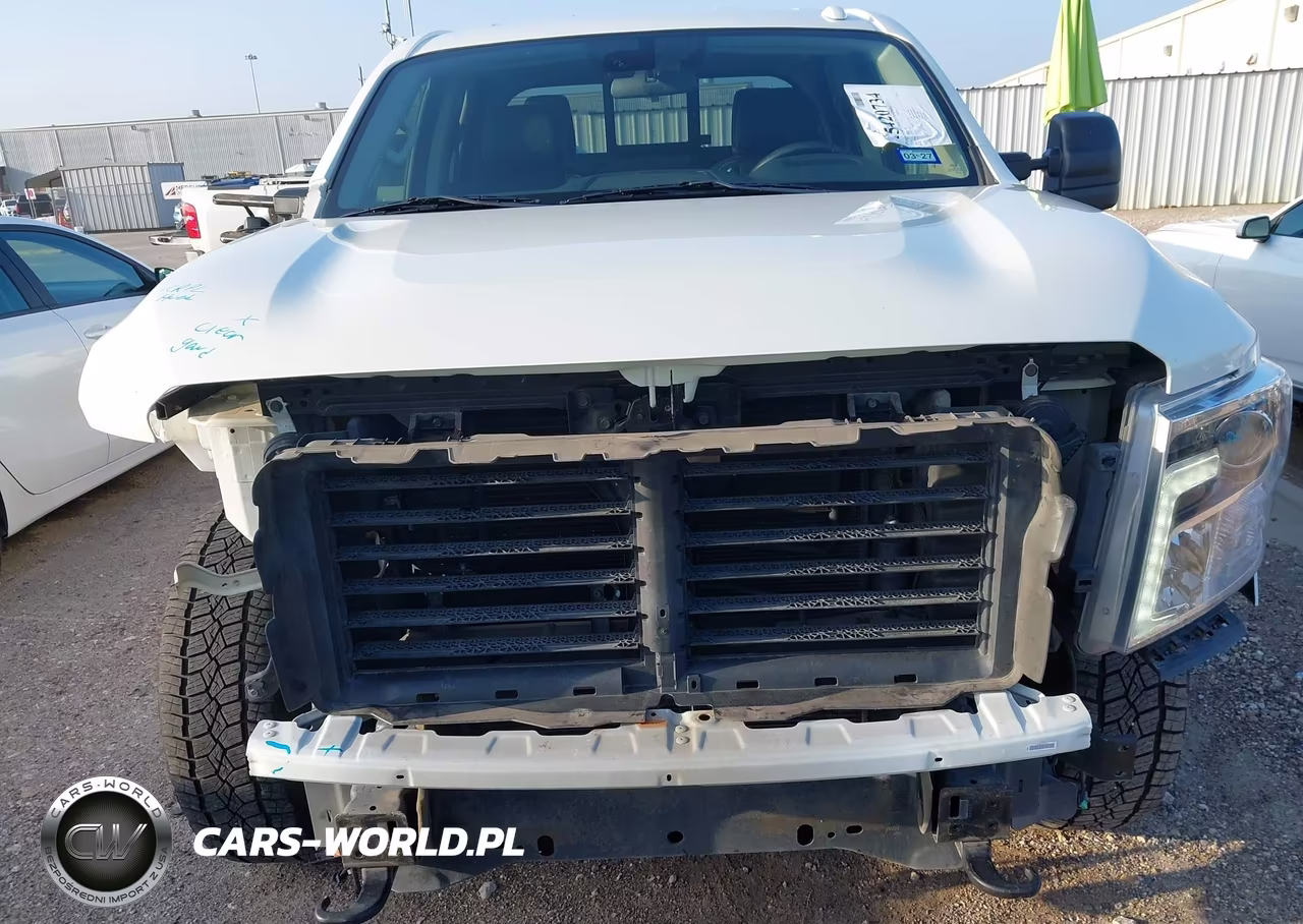 2018 Nissan Titan Pro-4X VIN:1N6AA1E5XJN531624 - 13