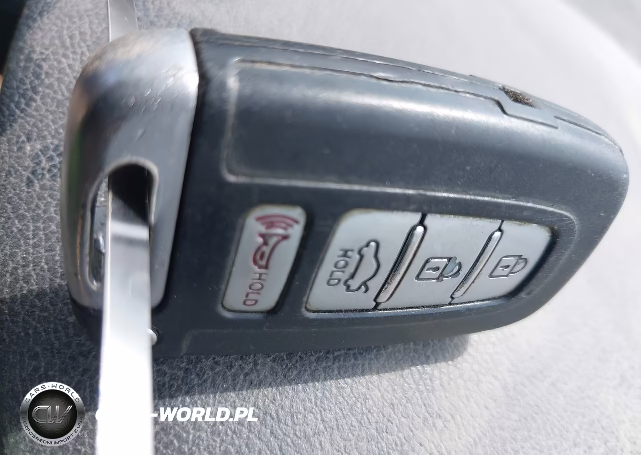 2010 Hyundai Genesis 2.0T Premium VIN:KMHHT6KD3AU018642 - 11