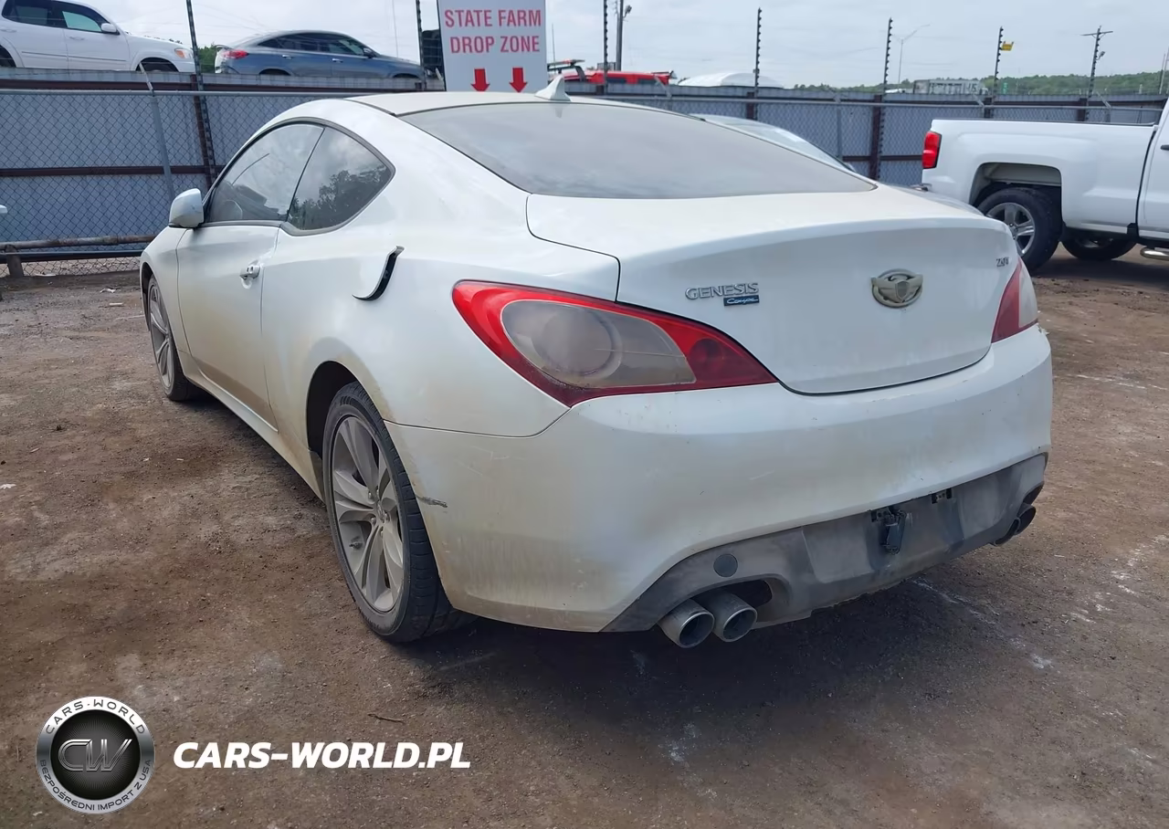 2010 Hyundai Genesis 2.0T Premium VIN:KMHHT6KD3AU018642 - 3