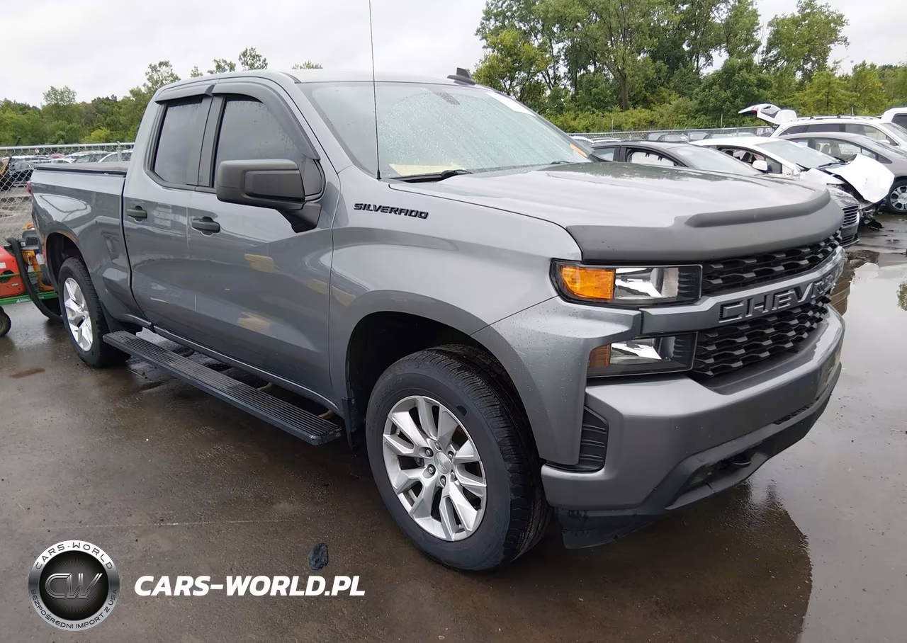2021 Chevrolet Silverado 1500 4Wd Standard Bed Custom – zdjęcie 1 z 16