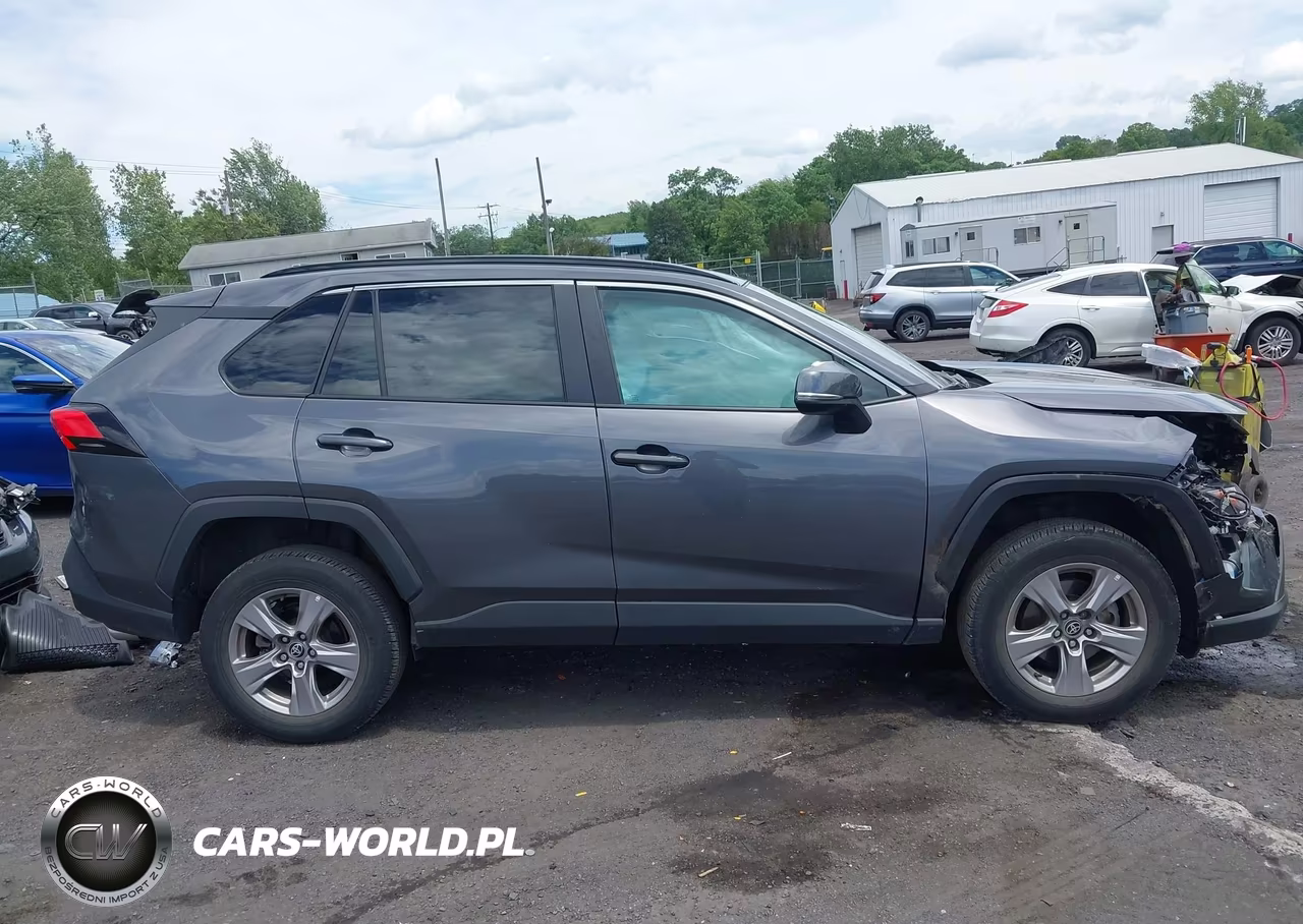 2022 Toyota Rav4 Xle VIN:2T3P1RFVXNC295194 - 13