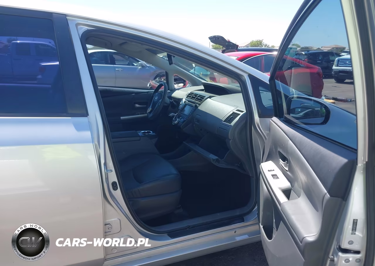 2012 Toyota Prius V Five VIN:JTDZN3EU9C3075580 - 5