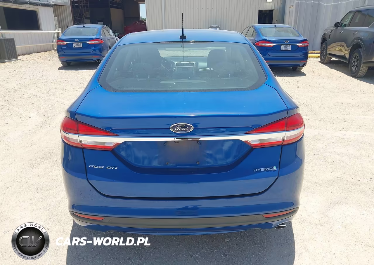 2018 Ford Fusion Hybrid S VIN:3FA6P0UUXJR212737 - 17