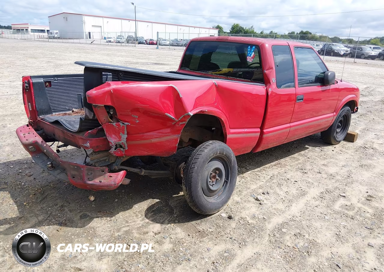 1999 GMC Sonoma Sls VIN:1GTCS19X3X8516622 - 4