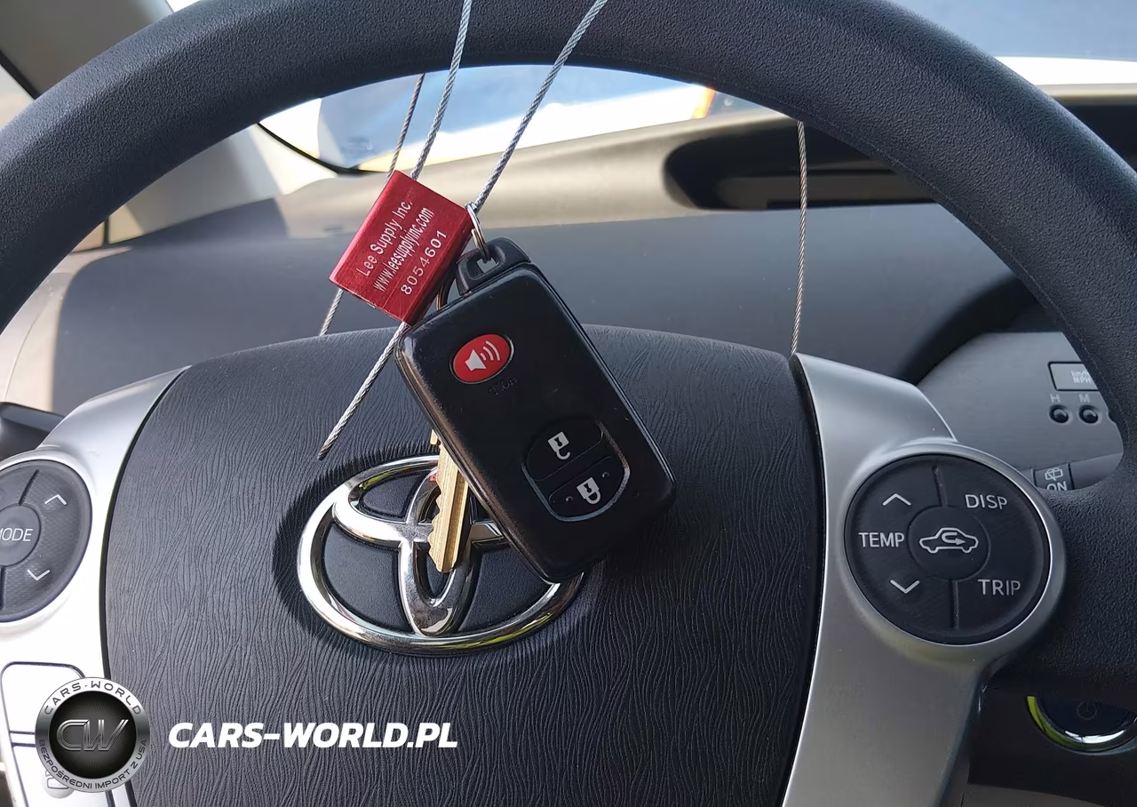 2012 Toyota Prius Two VIN:JTDKN3DU3C1507448 - 11