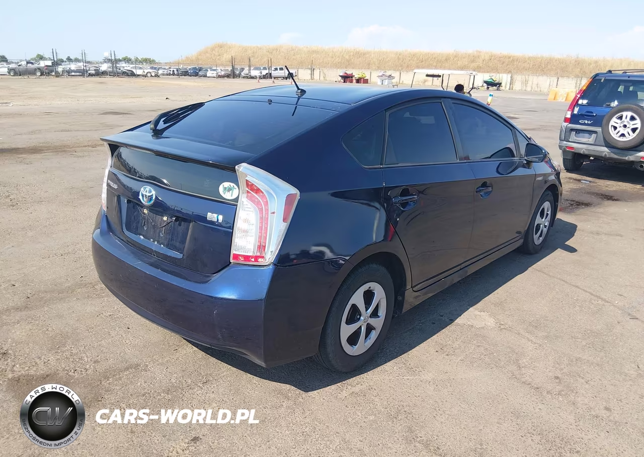 2012 Toyota Prius Two VIN:JTDKN3DU3C1507448 - 4